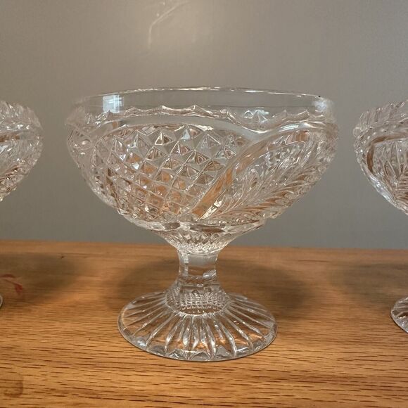 Three Vintage Pedestal Bowls Clear Glass Diamond Floral Pattern - Picture 1 of 5